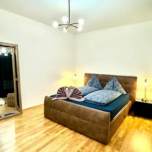 Apartment Center, Wien