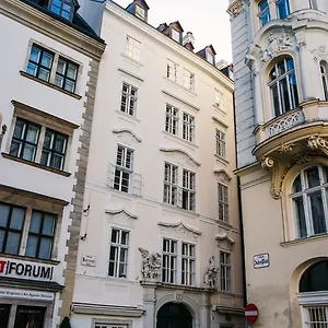 Apartment Living Center, Wien